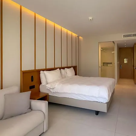 Radisson 5* Larnaca