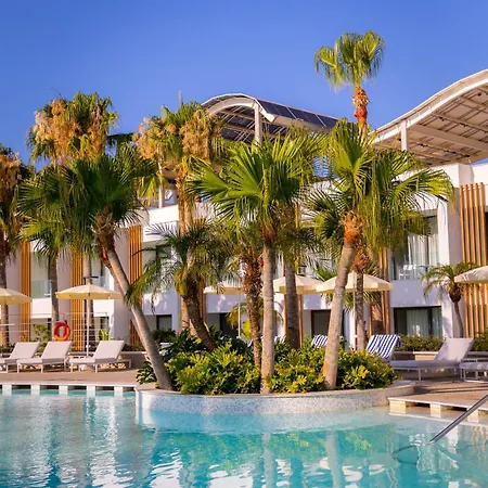 Radisson 5* Larnaca