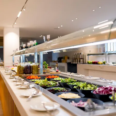 Radisson 5* Λάρνακα
