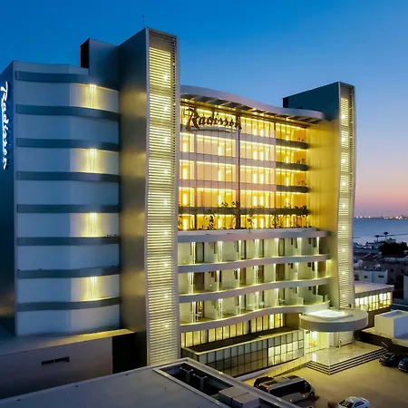 리조트 Radisson 라르나카