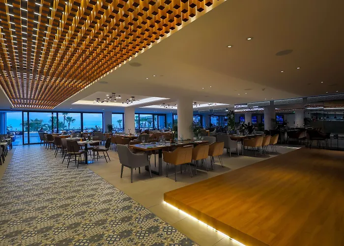 Radisson 5* 라르나카